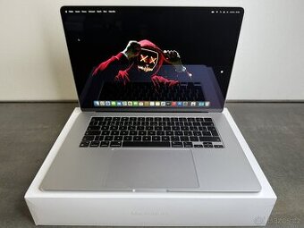 MacBook Air 15'' 2023 / M2 / 8GB / 512GB SSD / Kompletní b