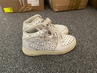 NIKE AIR FORCE 1 Mid Cut Out Stars Summit vel. 40