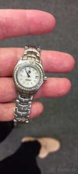 Dámské hodinky Tag Heuer.