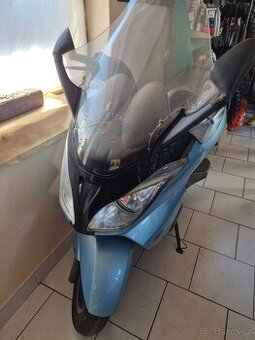 Skútr Aprilia Atlantic 250