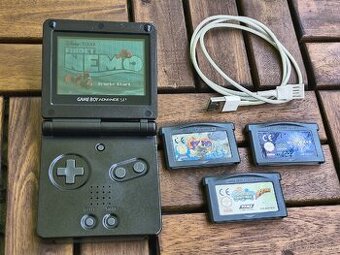 Nintendo Game Boy advance SP+ 4 hry