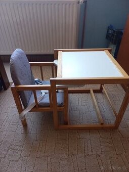 Dětská jídelní rozkládací židlička