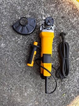 Úhlová bruska Dewalt DWE4257