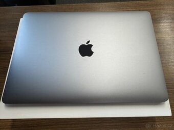MacBook Air 2020 M1 8GB RAM / 256GB SSD – pouze 13 cyklů