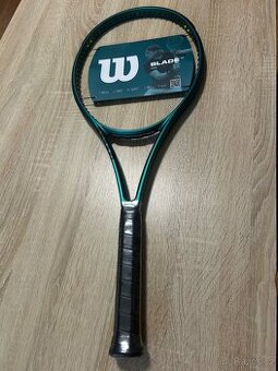 TENISOVÁ RAKETA WILSON BLADE 100 V9 Grip 2