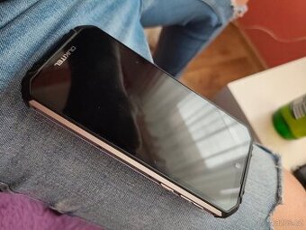 Prodám nerozbitný telefon Oukitel WP 6 TOP STAV