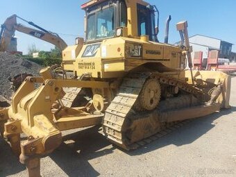 CAT D6T buldozér