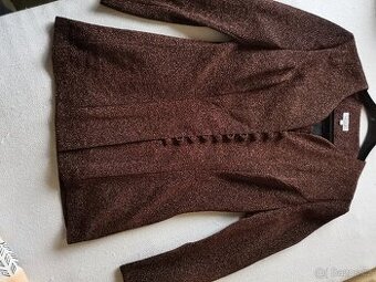 SPOLEČENSKÝ KOSTÝMEK