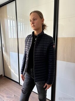 Krásná lehoučká péřová podzimní bunda Colmar