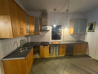 Nadčasová kuchyně GRÉTA