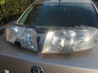 Světla Škoda Superb 1