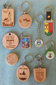 Prodám turistické známky+ placky