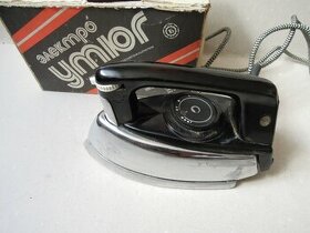 Napařovací žehlička