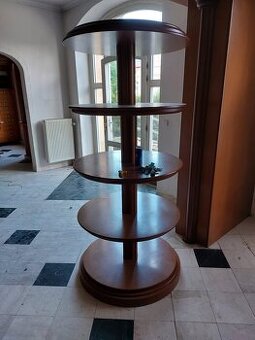 Masivní regal na šanony, prodejní kulatý regal, polička