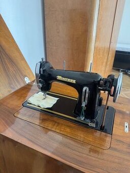Šicí stroj Minerva