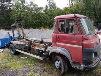 AVIA 80 NOSIČ KONTEJNERŮ -