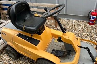 Prodáme sekačku/rider zn.Stiga Villa vč. přísl., odpočet DPH