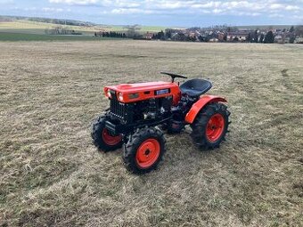 JAPONSKÝ MALOTRAKTOR KUBOTA B6000 4X4 REPASOVANÝ