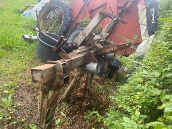 Plečka bramborová posuvná odpružená