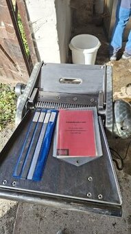 MAJA SKS 350 – automatická stahovačka kůže