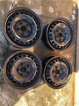 Plecový disk kola VW Transportet T5,T6 16”