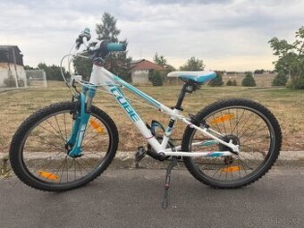 CUBE 24” dětské kolo - bílá tyrkysová