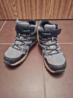 Turistické kotníkové boty  35