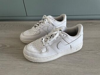 Tenisky Nike, vel. 35