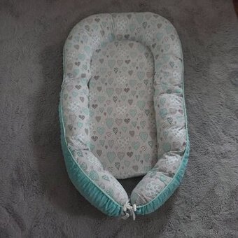 Hnizdecko pro miminko