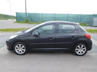 Peugeot 207 Confort 1.6i + LPG, 88 kW, Klima