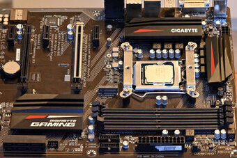 Set Intel i7-7700K + Gigabyte Z270 Gaming K3 + Grandis 2