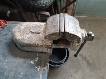 Dílenský svěrák s kovadlinkou samotný nebo s ponkem