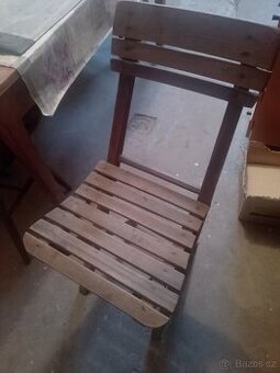 Skládací židle masiv