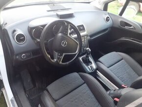 Opel Meriva B - palubní deska, airbagy