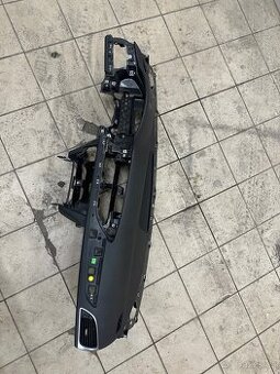 Audi A6 C7/4G Palubni deska 4G1 857 069