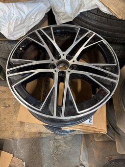 Alu kola MERCEDES EQS SUV 5x112 r22
