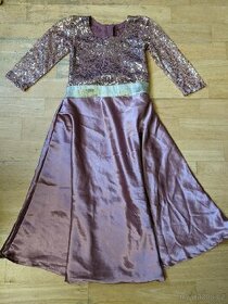 kostým/dlouhé šaty vel 116-122