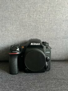 Nikon D7500 - 1
