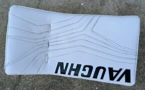 Vyrážečka Vaughn V10 Pro Carbon, senior - 1