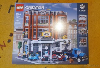 LEGO® Creator Expert 10264 Rohová garáž
