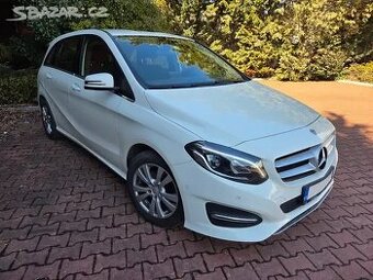 Mercedes B180,automat,2018,ČR,119tis.km,LED světla,serviska