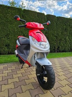 Skútr Peugeot Vivacity 50