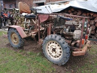 Malotraktor kloubový