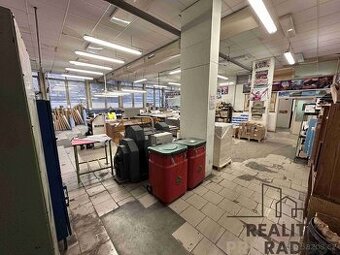 PRONÁJEM SKLADU - DÍLNY O VÝMĚŘE 150m2 V ADAMOVĚ