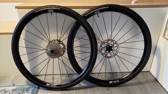 Zapletená gravel kola DT Swiss C 1850 Spline db