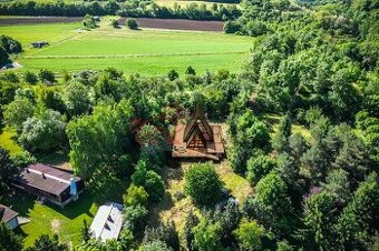 Prodej stavebního pozemku o velikosti 2005 m2