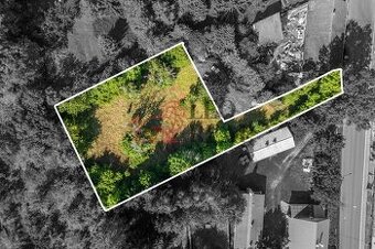 Prodej stavebního pozemku o velikosti 2005 m2