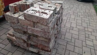 Zbytky ze stavby