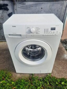 Pracka slim AEG-----mohu dovézt