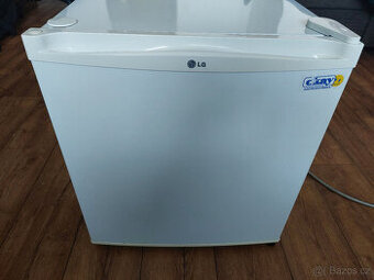 Malá lednička LG GC-051SS